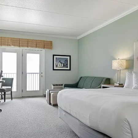 Cherry Tree Inn & Suites-3